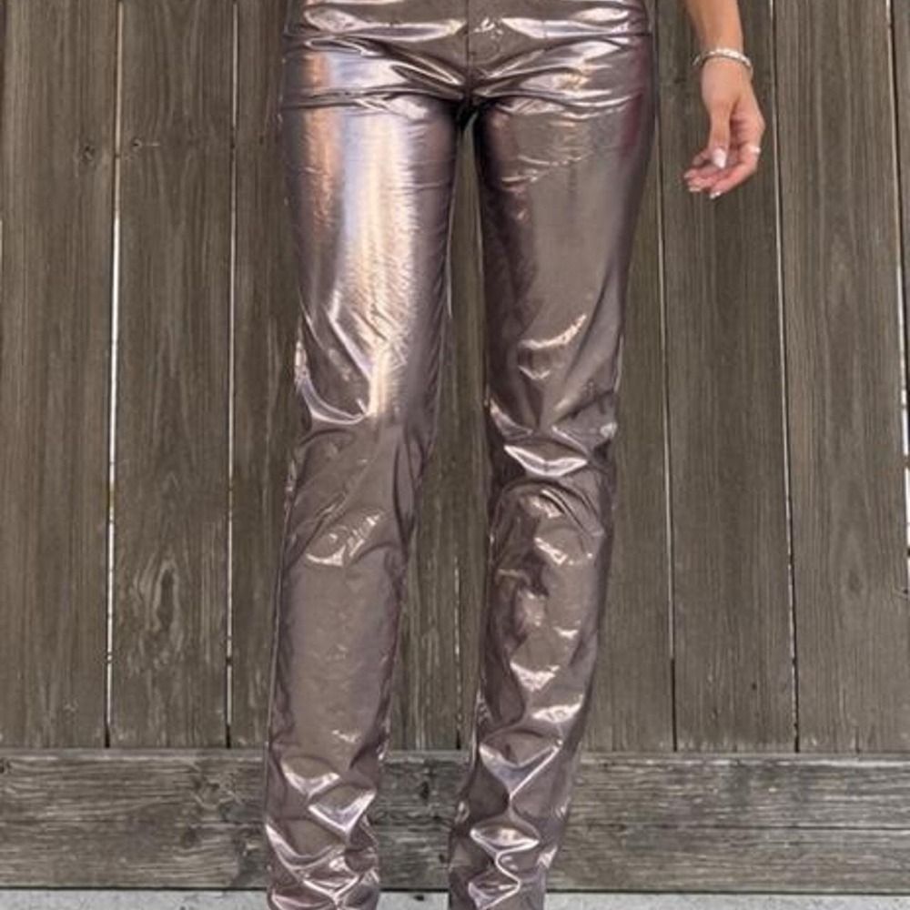 metallic‎ rose gold pants